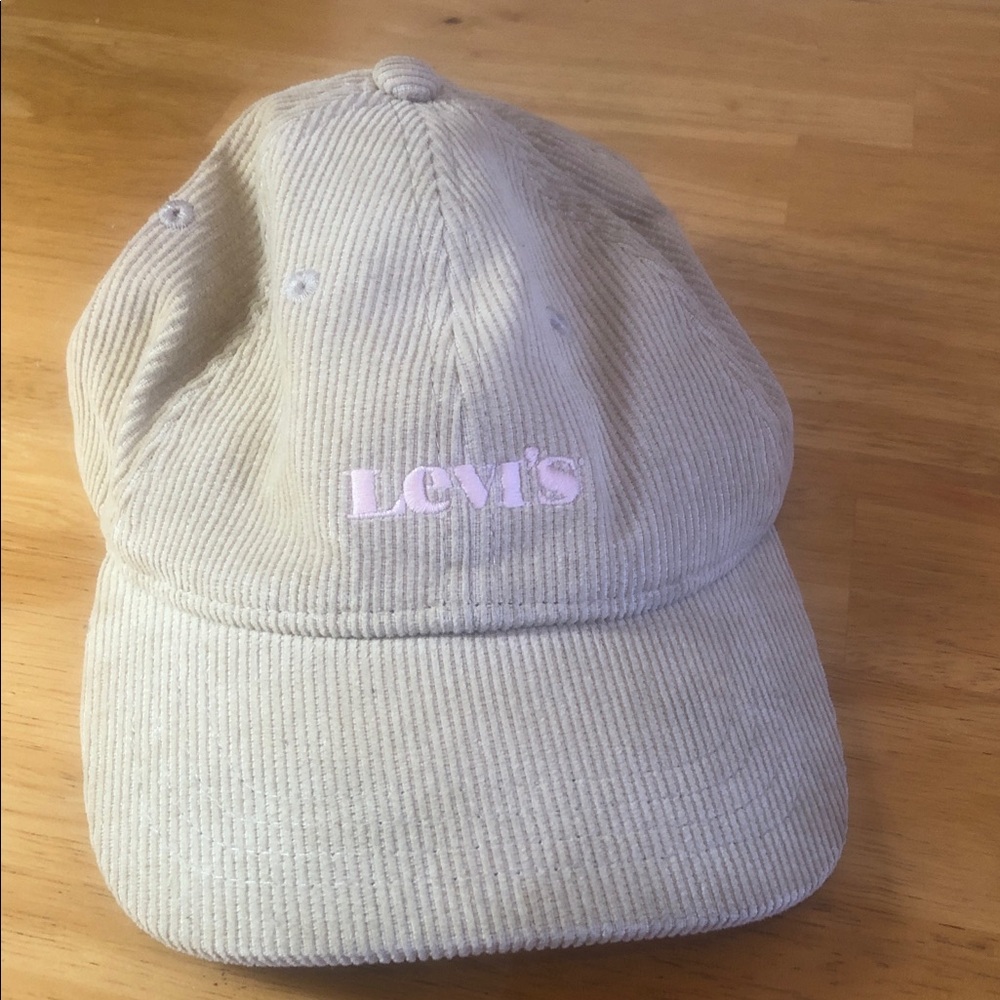 Levi's Tan Corduroy Hat with Pink Logo - Picture 1 of 7